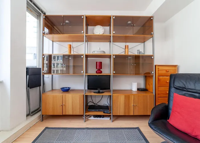 Shiny 1Br Flat In Fitzrovia, 2 Min To Tube