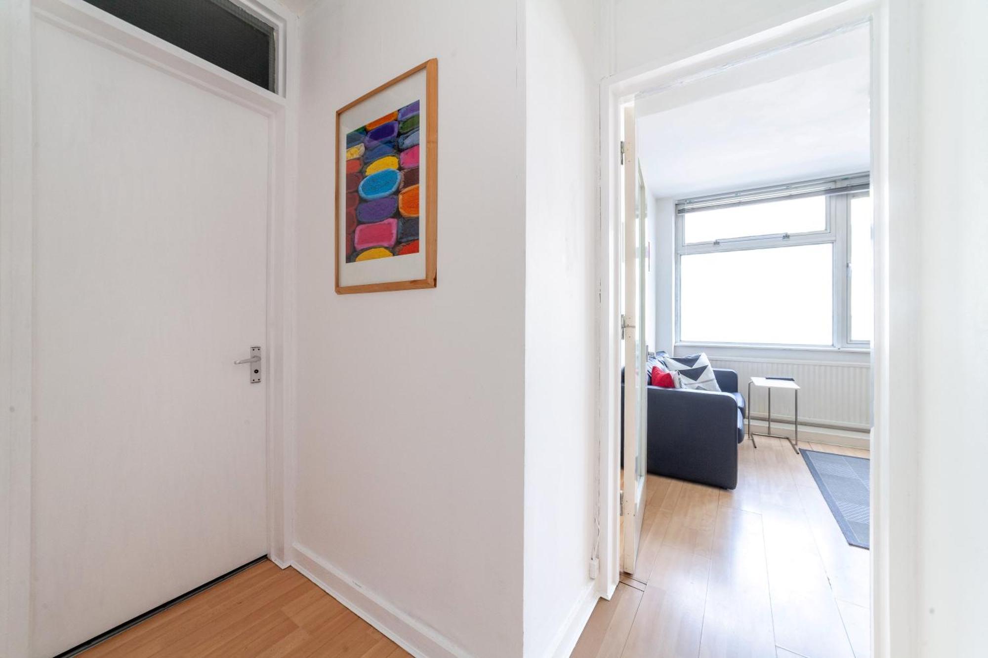 Апартаменты Shiny 1br Flat In Fitzrovia, 2 Min To Tube