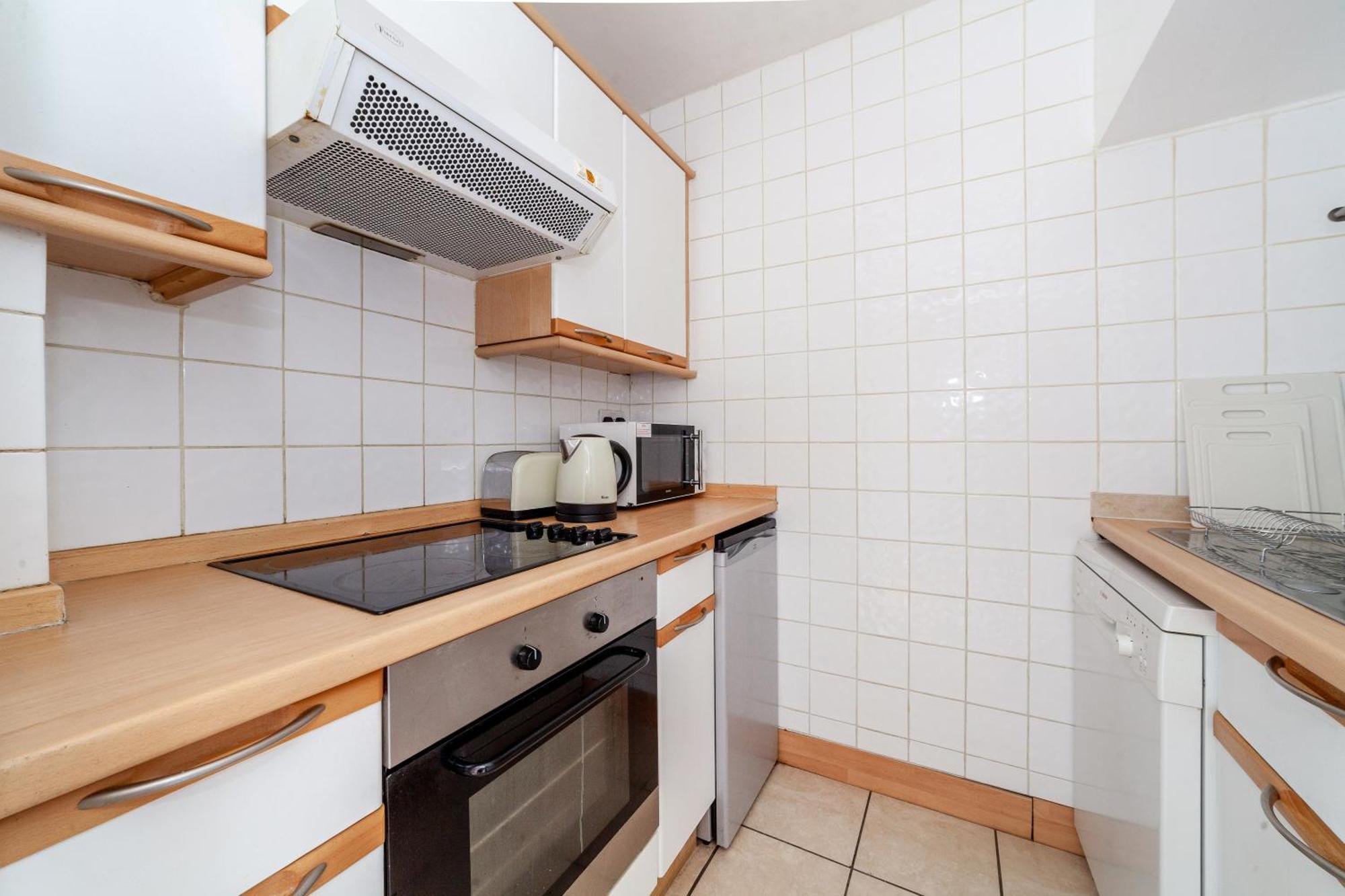 Shiny 1br Flat In Fitzrovia, 2 Min To Tube * Лондон